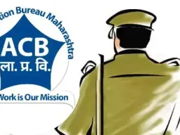 पालकांना गुन्ह्यातून वाचवण्याच्या नावाखाली लाच मागणी; सोलापुरात खळबळ