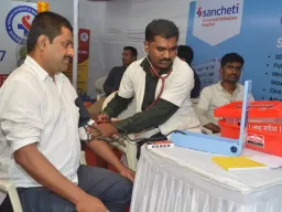 गणेशभक्तांसाठी दगडूशेठ ट्रस्टचा आरोग्यसेवेचा आधार; ६ हजारांहून अधिक भाविकांना मोफत उपचार