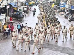 गणेश विसर्जनासाठी पोलिसांचा रूट मार्च; परिमंडळ-३ मध्ये १२० पोलिस अधिकारी-कर्मचाऱ्यांचा बंदोबस्त