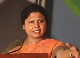 दुष्काळी बैठकीतील ‘काजू-बदाम’वरून वाद; सुषमा अंधारेंचा सरकारला सवाल