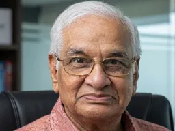 माजी न्यायमूर्ती आर. सी. चव्हाण यांचा समान नागरी कायदा समितीच्या राजीनामा; कार्यपद्धतीवर आक्षेप