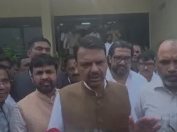 बळीराजासाठी मोठी बातमी! दुष्काळाची पहिली अधिसूचना लवकरच; फडणवीसांची महत्त्वाची घोषणा
