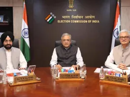 मतदार यादीच्या एसआयआर प्रक्रियेला वेग; नोटीसधारकांच्या घरी जाऊन कागदपत्रे घेण्याचा निर्णय