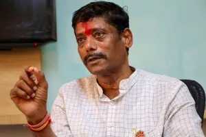 पुण्यात आर्थिक वादातून आणि त्रासाला कंटाळून सेंट्रींग ठेकेदाराची गळफास घेऊन आत्महत्या; अनेक दिग्गजांसह १३ जणांवर गुन्हा दाखल