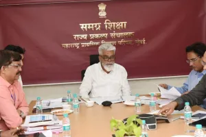 शाळांतील पोषण आहार, गणवेशात कसूर नको; दादाजी भुसेंचे कडक निर्देश