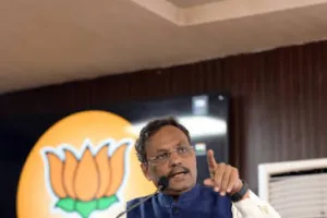 विनोद तावडेंना भाजपकडून मोठी जबाबदारी; यूपी निवडणुकीची धुरा