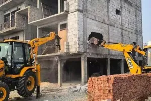 साताऱ्यात अनधिकृत बांधकामा विरोधात प्रशासन आक्रमक; तहसीलदारांना अधिकार