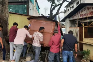 साताऱ्यात अतिक्रमणा विरोधात धडक मोहीम; गोडोली परिसर मोकळा