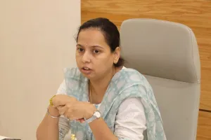 रस्त्यावर राहणाऱ्या बालकांच्या पुनर्वसना साठी फिरते पथक योजना तातडीने कार्यान्वित करा; महिला व बाल विकास मंत्री आदिती तटकरे यांचे निर्देश