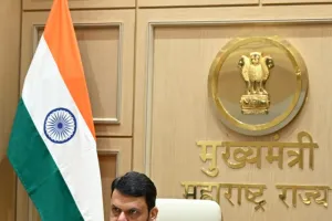 भूसंपादन प्रक्रिया वेगवान करा; औद्योगिक विकासासाठी मुख्यमंत्र्यांचे आदेश