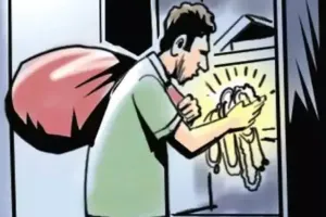 कात्रजच्या मांगडेवाडीत दिवसाढवळ्या घरफोडी; बंद फ्लॅटमधून अडीच लाखांचे दागिने लंपास