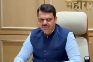 दुष्काळाच्या पार्श्वभूमीवर फडणवीसांचा जनतेला सल्ला; अनावश्यक खर्च टाळा, पाणी जपून वापरा