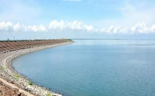 साताऱ्यात धरणांवर सौरऊर्जेची निर्मिती; उमरोडी-कण्हेरवर तरंगते सौरप्रकल्प उभारणार