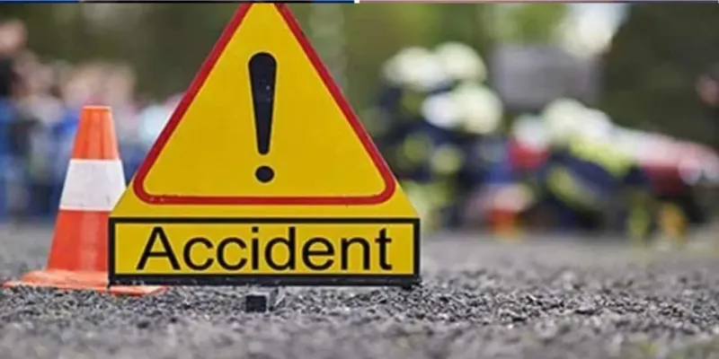 पुणे-सातारा महामार्गावर भीषण अपघात; किकवीजवळ ट्रकला धडकून २३ वर्षीय तरुणाचा मृत्यू