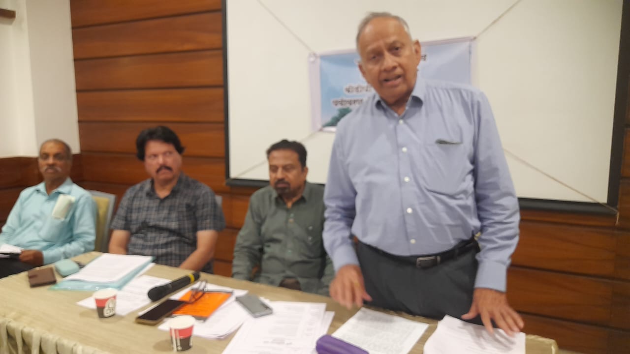 बीडीपी आरक्षण बाधीतांना बांधकामाची परवानगी मिळावी; पुणे पर्यावरण मंचतर्फे आयोजित पत्रकार परिषदेत मांडल्या व्यथा