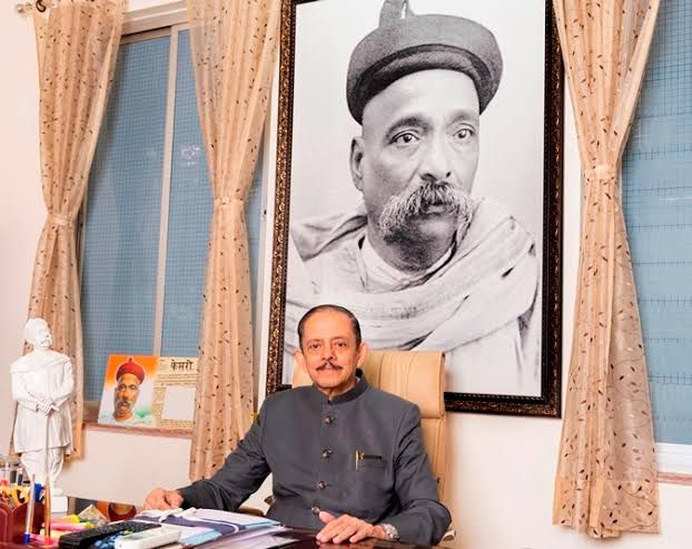 लोकमान्य टिळकांचे पणतू, 'केसरी'चे विश्वस्त संपादक डॉ. दीपक टिळक यांना उपमुख्यमंत्री अजित पवार यांच्याकडून श्रद्धांजली