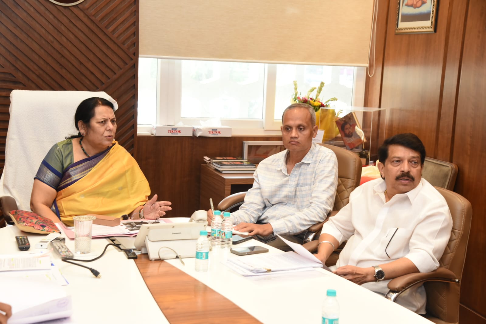 बॉम्बे रूग्णालयातील महिला कर्मचाऱ्यांवरील अत्याचार प्रकरणी कडक कारवाईसाठी डॉ. नीलम गोऱ्हे यांची आग्रही भूमिका