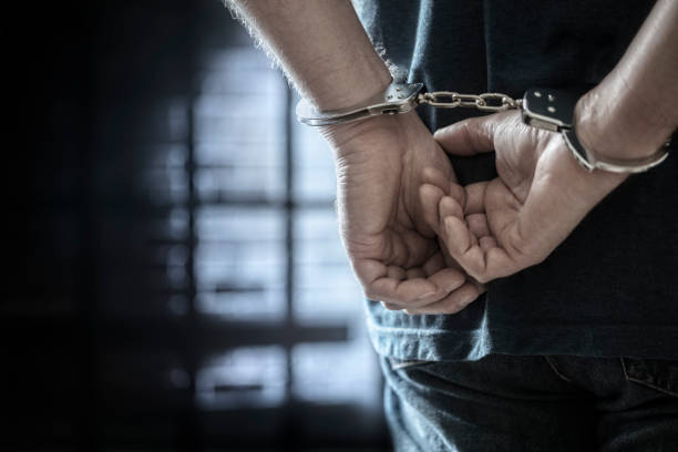 पेट्रोलिंग करणाऱ्या पोलिसांवरच केला चौघांनी हल्ला; खडकी परिसरात नेमकं काय घडलं? 