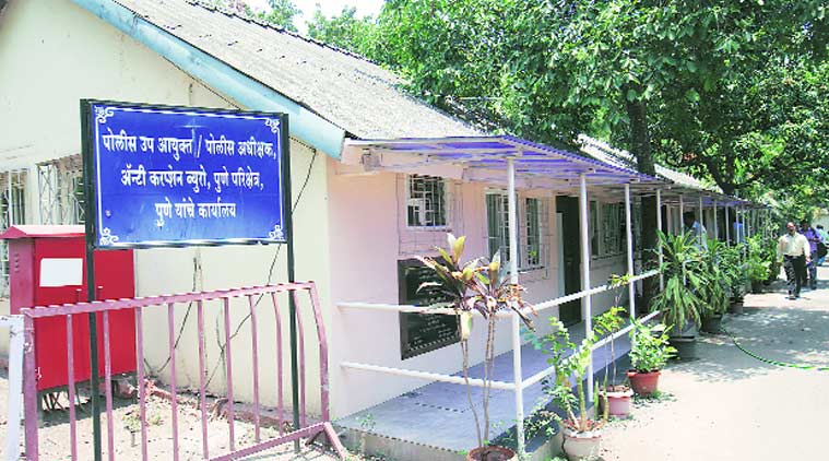 लोणी काळभोर येथील ग्राम महसूल अधिकारी १ लाखाची लाच मागितल्याप्रकरणी जाळ्यात; एसीबीची मोठी कारवाई