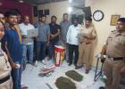 कराडमध्ये पोलिसांची मोठी कारवाई! शिवाजी स्टेडियम झोपडपट्टीत २ लाखांचा गांजा जप्त; एका महिलेसह दोघे ताब्यात