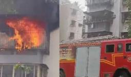मुंबईत इमारतीमध्ये लागली आग...अग्निशमन दलाचे आग विझवण्यासाठी शर्थीचे प्रयत्न 