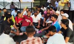 पाण्याच्या टंचाईवर विद्यार्थ्यांचा संताप; पुणे विद्यापीठात ठिय्या आंदोलन