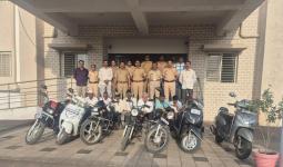 वाठार पोलिसांचा धडाकेबाज दणका; बिचुकले गावात जुगार अड्ड्यावर छापा टाकून ७ जणांना अटक, साडेतीन लाखांचा मुद्देमाल जप्त