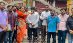 पाच दिवसानंतर डॉक्टर स्नेहा सोनकाटे यांच्या हस्ते मनोज पिंगळे यांचे  आमरण उपोषण स्थगित; एमपीएससी विद्यार्थ्यांच्या आंदोलनाला मोठे यश
