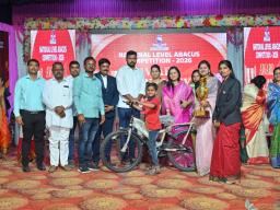 राष्ट्रीय अबॅकस स्पर्धेत दहिवडीच्या आर्यन राठोडचे दैदिप्यमान  यश; ३ मिनिटांत सोडवली १०० गणिते