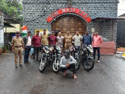 सातारा पोलिसांची धडक कारवाई: ४ चोरीच्या दुचाकींसह सराईत चोरट्याला ठोकल्या बेड्या; वाढे फाट्यावर थरारक पाठलाग!