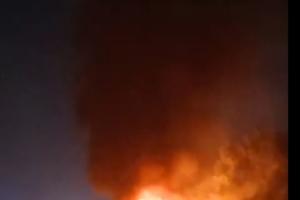 यमुना एक्सप्रेसवेवर भीषण अपघात: ११ प्रवाशांचे प्राण थोडक्यात बचावले, ३ गाड्यांना आग