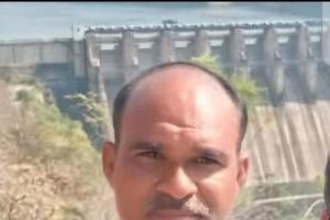 वीज पडून दहिवडी मध्ये इलेक्ट्रिशियनचा दुर्दैवी मृत्यू.. 