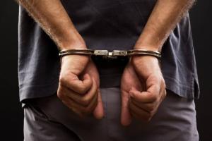 विमाननगरमध्ये भररस्त्यात हप्ता न दिल्याने चायनीज सेंटरच्या स्वयंपाक्यावर जीवघेणा हल्ला; दोघांना अटक