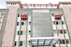 अनधिकृत बांधकामामुळे पुण्यातील १० नवनिर्वाचित नगरसेवकांचे सदस्यत्व धोक्यात