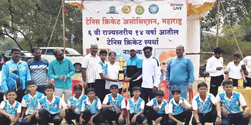 राज्यस्तरीय टेनिस क्रिकेट स्पर्धेत सातारा संघास उवविजेतेपद; मिहीर काटकर मालिकावीर तर लंबोदर निकम उत्कृष्ट गोलंदाज